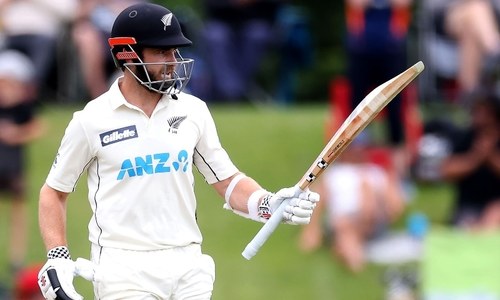 Pakistan in trouble after Williamson's 238 gives New Zealand huge lead in second Test