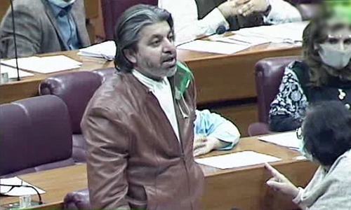 'Vote ko izzat do': PTI minister hits out at PML-N for not attending govt-opposition meet on Monday