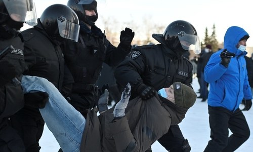 Russian police detain more than 2,100 people at protests against jailing of Kremlin critic Navalny