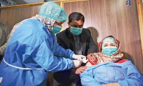 Health workers real heroes for fighting pandemic: KP CM Health workers real heroes for fighting pandemic: KP CM