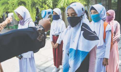 Indonesia bans mandatory Islamic scarves for schoolgirls