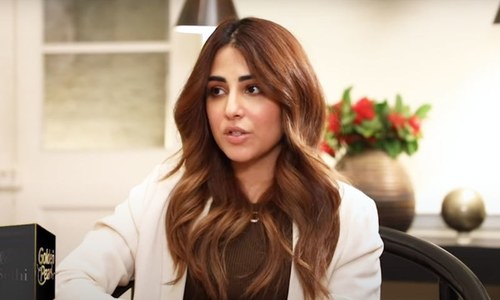 &rsquo;بوائے فرینڈ&lsquo; کو اتنی اہمیت نہ دیں کہ آپ کی اہمیت کم ہوجائے، اشنیٰ شاہ