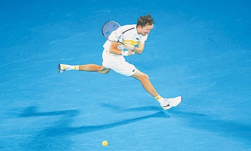 Medvedev to face Djokovic in Australian Open final