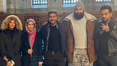 Ertugrul's production team gives Reema a warm welcome in Turkey
