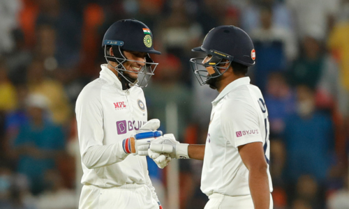 India crush England inside two days to take 2-1 lead in Test series