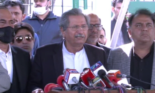Govt, opposition both claim victory over SC opinion on Senate elections