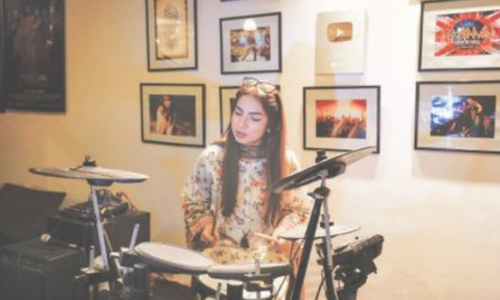 &lsquo;Pawri&rsquo; power: five-second video clip pulls India, Pakistan closer