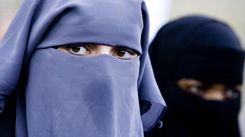 Swiss to vote on banning face veils in referendum criticised as Islamophobic