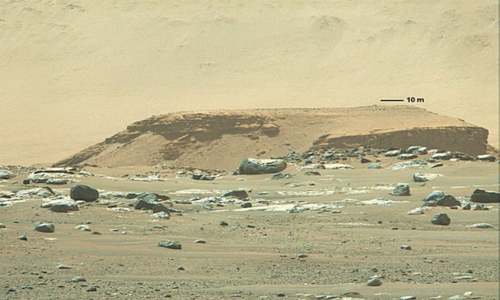 Nasa&rsquo;s new Mars rover hits dusty red road