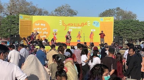 Aurat March organisers, supporters demand apology over doctored and misleading video Aurat March organisers, supporters demand apology over doctored and misleading video