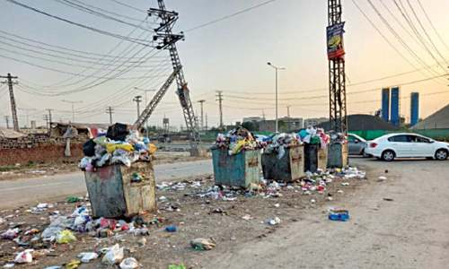 Heaps of garbage still lying unattended Heaps of garbage still lying unattended