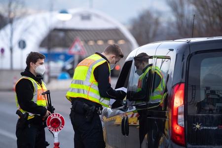 Pandemic upsurge hits Europe&rsquo;s recovery hopes