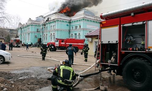 Russian doctors complete heart surgery during hospital fire