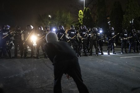 Man shot by Minnesota officer in traffic stop crashes, dies; protests erupt