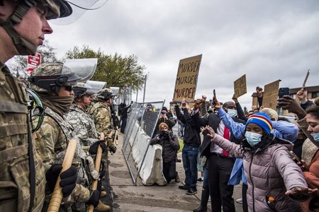 Minnesota police 'accidental' shooting of black motorist sparks protests for a second night