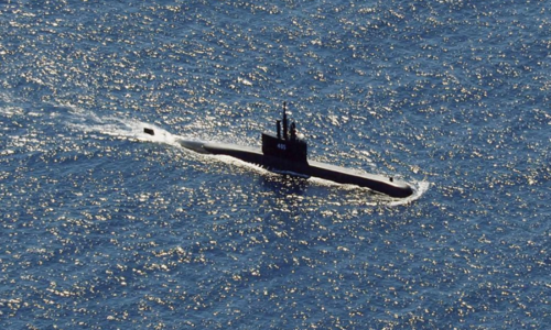 Indonesia navy finds items from lost submarine, indicating it sank Indonesia navy finds items from lost submarine, indicating it sank