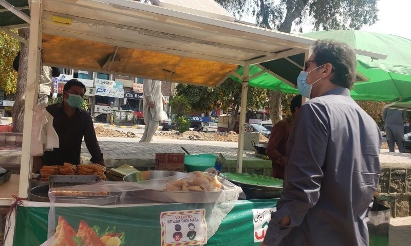 PM Imran makes surprise visit to different Islamabad areas 'without protocol' PM Imran makes surprise visit to different Islamabad areas 'without protocol'