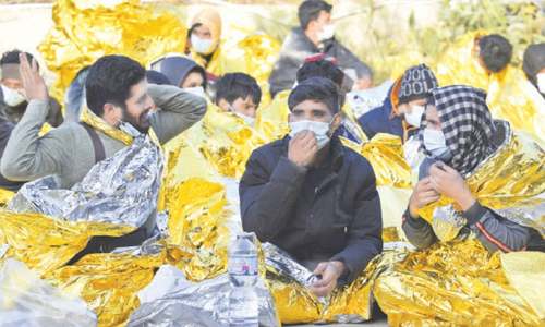 Bodies of 10 Europe-bound migrants wash up in Libya