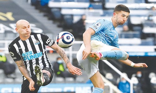 Torres hat-trick as record-breaking City beat Newcastle