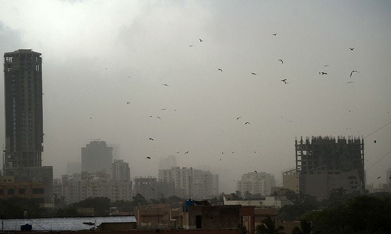 4 killed as dust storm, rain hit parts of Karachi after severe heat spell