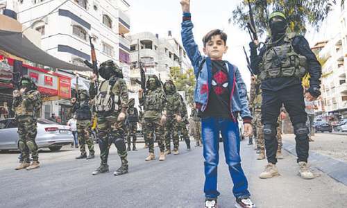 Palestinians pick up pieces in ravaged Gaza after Israel ceasefire