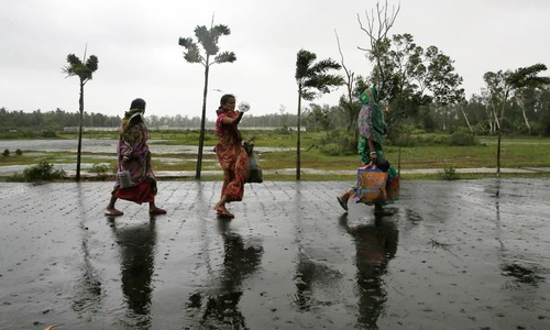 Powerful cyclone Yaas destroys homes in India, forces airport closure Powerful cyclone Yaas destroys homes in India, forces airport closure