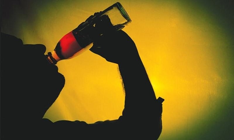 25 dead in India after drinking toxic liquor