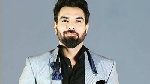 Yasir Hussain calls for unity in showbiz after Hania Aamir and Asim Azhar fallout