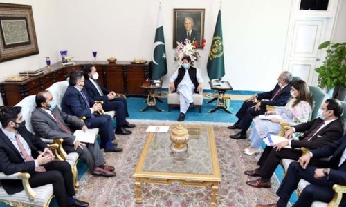 Country heading towards economic stability: Imran