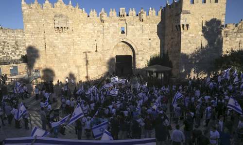 Ultranationalists hold Jerusalem march; 33 Palestinians wounded