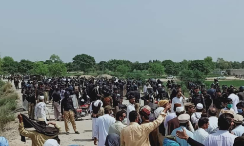 Janikhel tribesmen end protest after release of four missing persons