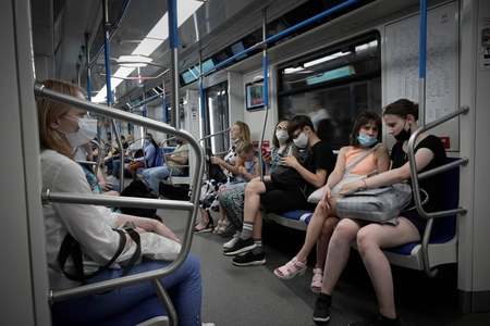 Covid deaths surge in Moscow as Asia-Pacific countries lock down