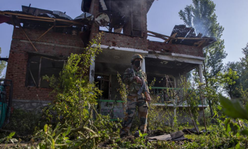 Fighter in police custody killed in gunfight in occupied Kashmir