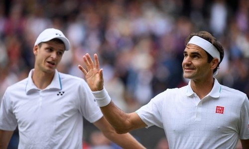 Federer crashes out of Wimbledon to cast doubt on future