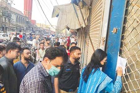 Imran warns of fourth Covid wave, Delta variant