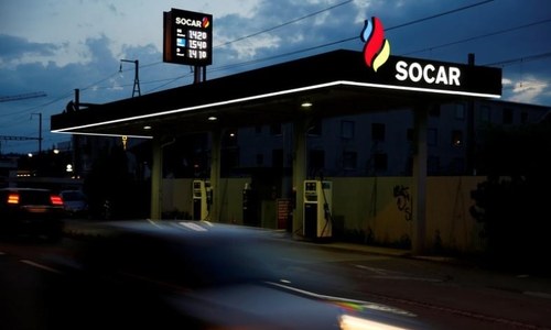 Azeri firm’s LNG offer ignored because of being expensive: govt Azeri firm’s LNG offer ignored because of being expensive: govt