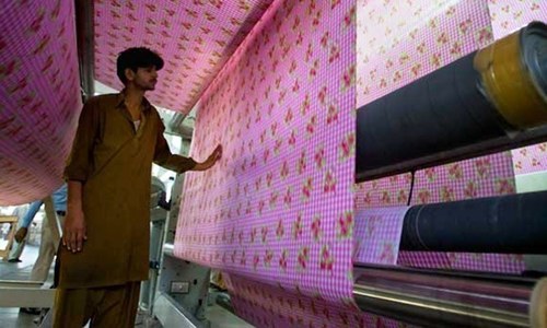 Export of textiles soars to $15.4bn  in FY21