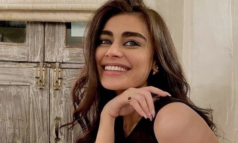 بیوی کو شوہر کے جوتے بھی اٹھانے چاہئیں، صدف کنول