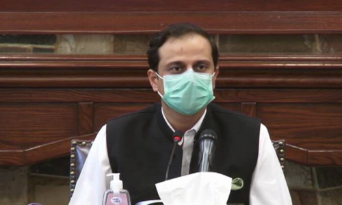 Sindh lifts ban on pillion riding, small public transport during lockdown