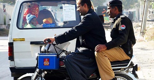 Policeman guarding polio vaccine team shot dead in Peshawar
