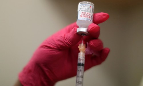 Students below 18 travelling abroad allowed Moderna vaccine