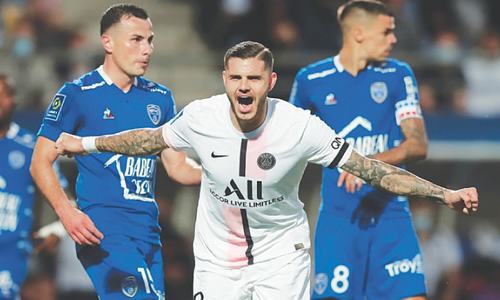 PSG make winning start as Messi waits in wings
