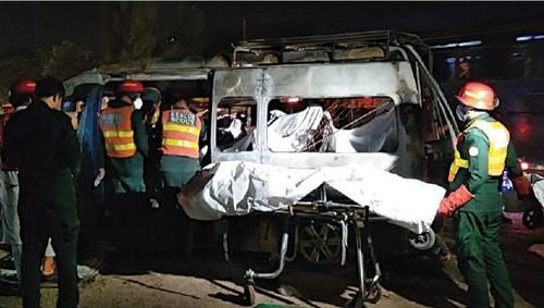 9 burnt to death, 6 injured in van fire in Gujranwala