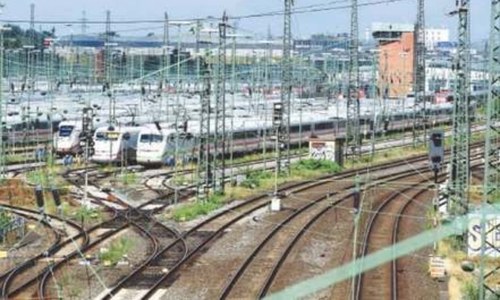 Crowded trains, delays during drivers strike in Germany