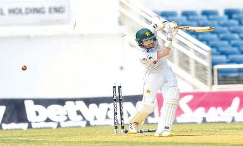 Roach, Seales strike early as Pakistan struggle