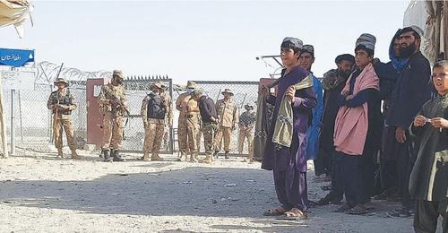 Pakistani forces clash with Afghan protesters at Chaman border crossing
