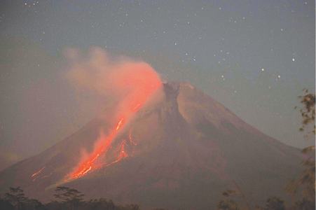 Lava streams from Indonesian volcano in new eruption