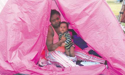 Haitians quake survivors grow impatient for aid