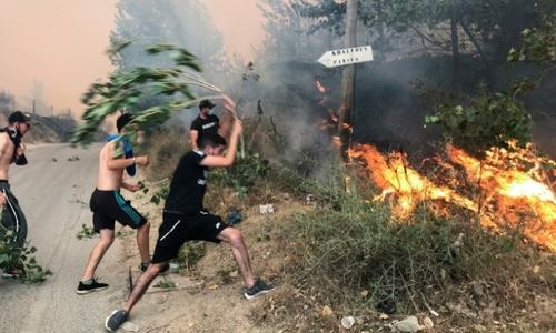 Algeria blames groups linked to Morocco, Israel for wildfires