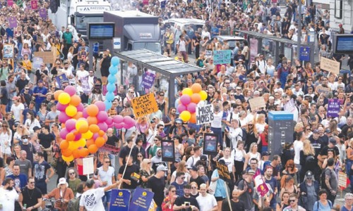 Marchers demand return of Dutch music festivals